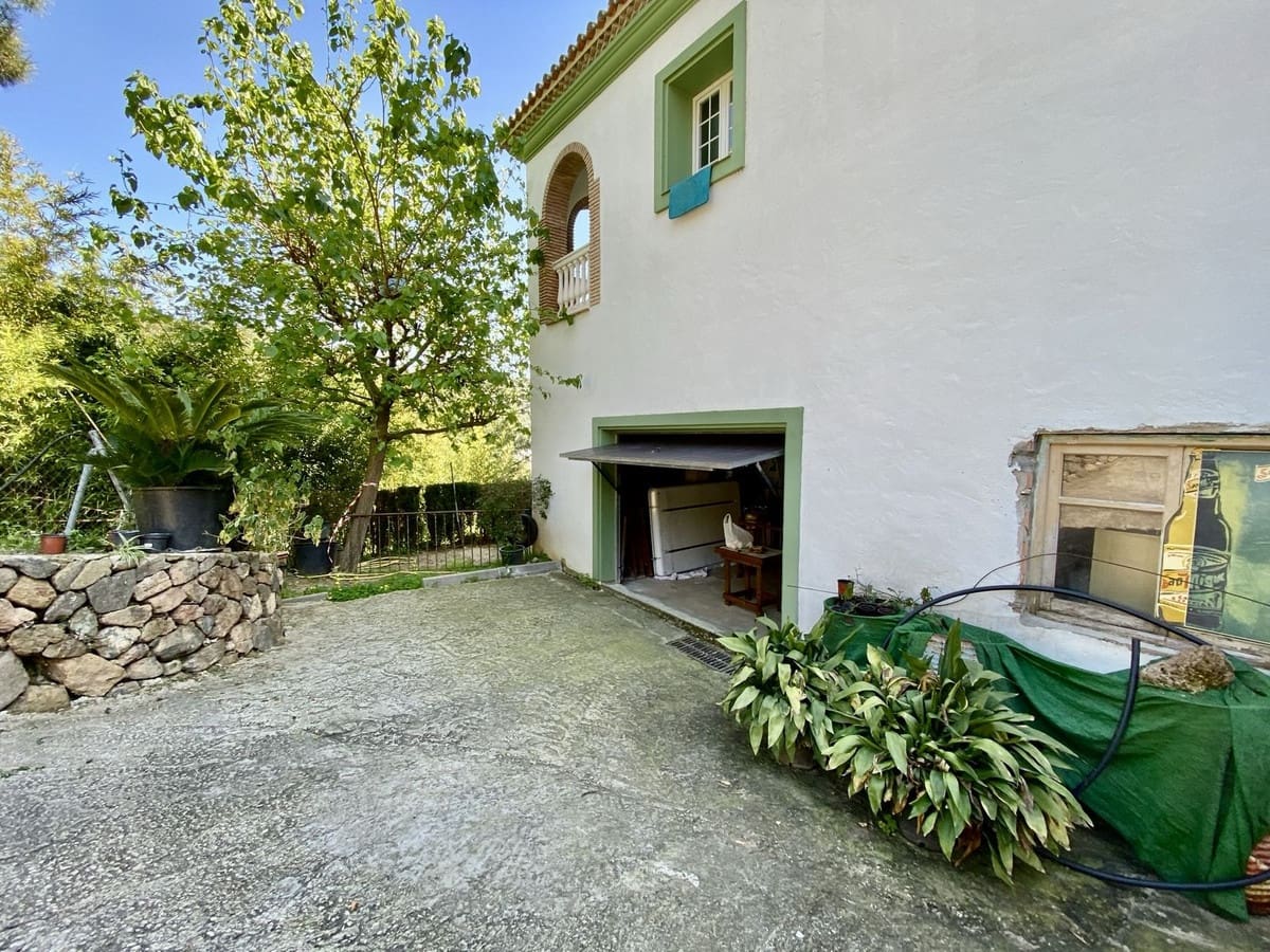 4 soverom Villa til salgs i Benahavis - € 950 000 (Ref: 9480467)