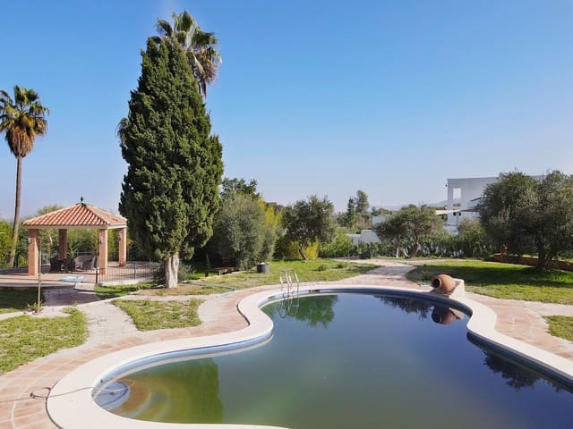 5 soverom Villa til salgs i Alhaurín el Grande med svømmebasseng garasje - € 950 000 (Ref: 9480470)