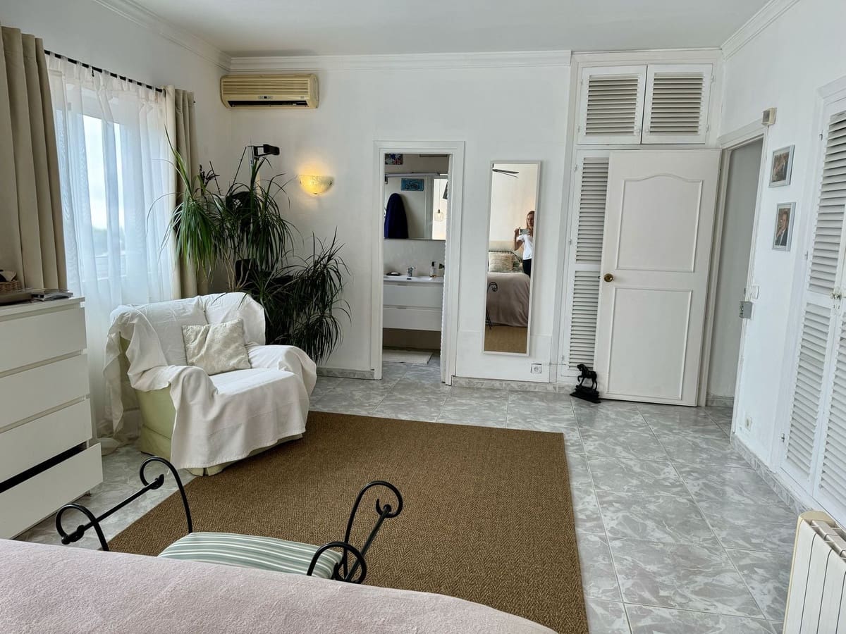 6 bedroom Villa for sale in Mijas with pool - € 950,000 (Ref: 9480472)