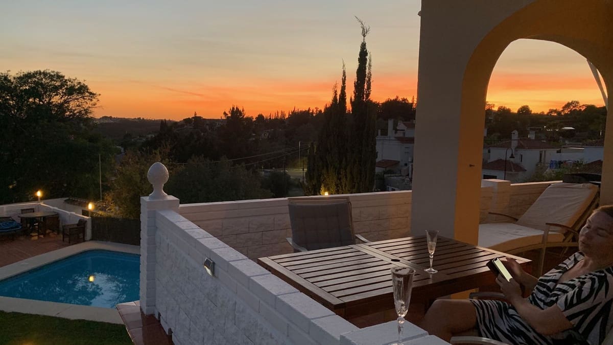 6 bedroom Villa for sale in Mijas with pool - € 899,000 (Ref: 9480472)