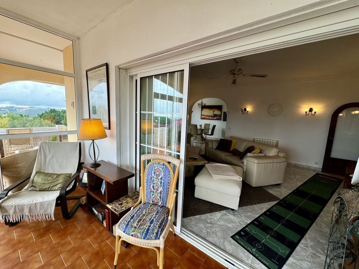 6 bedroom Villa for sale in Mijas with pool - € 899,000 (Ref: 9480472)