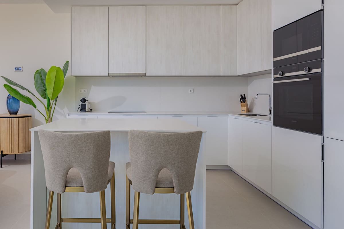 4 makuuhuone Paritalo myytävänä paikassa Bahia de Casares mukana uima-altaan 
autotalli - 950 000 € (Ref: 9480473)