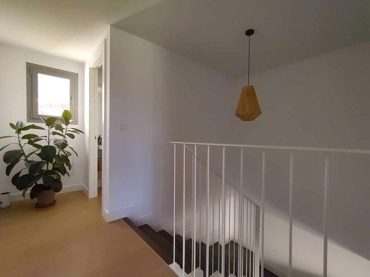 4 soverom Hus til salgs i Mijas med svømmebasseng garasje - € 950 000 (Ref: 9480475)
