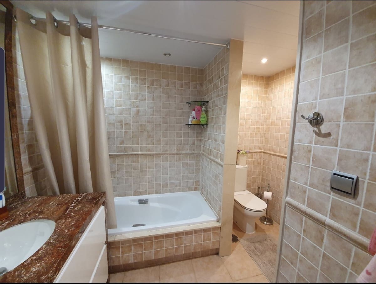 4 bedroom Townhouse for sale in San Pedro de Alcantara with pool - € 1,200,000 (Ref: 9480476)