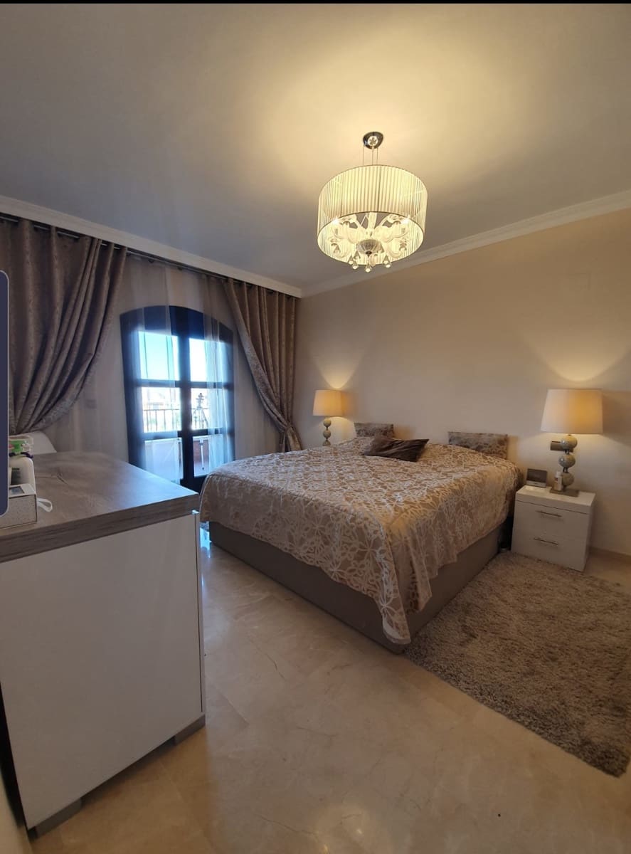 4 bedroom Townhouse for sale in San Pedro de Alcantara with pool - € 1,200,000 (Ref: 9480476)