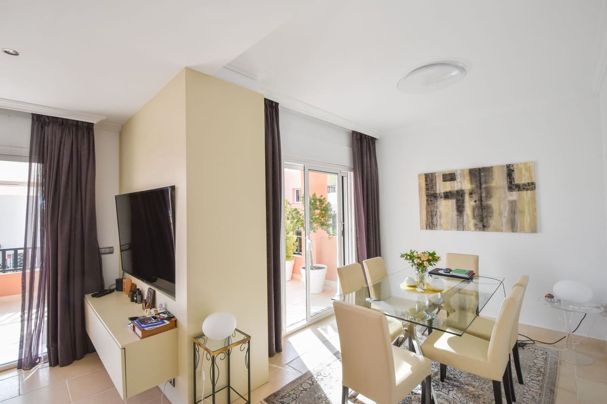 Casa de 4 habitaciones en Nueva Andalucia en venta con piscina garaje - 950.000 € (Ref: 9480477)