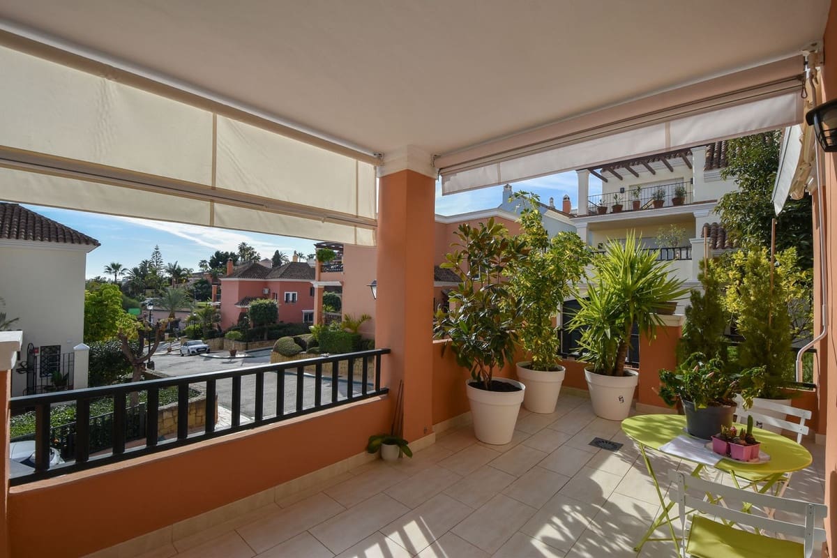 Casa de 4 habitaciones en Nueva Andalucia en venta con piscina garaje - 950.000 € (Ref: 9480477)