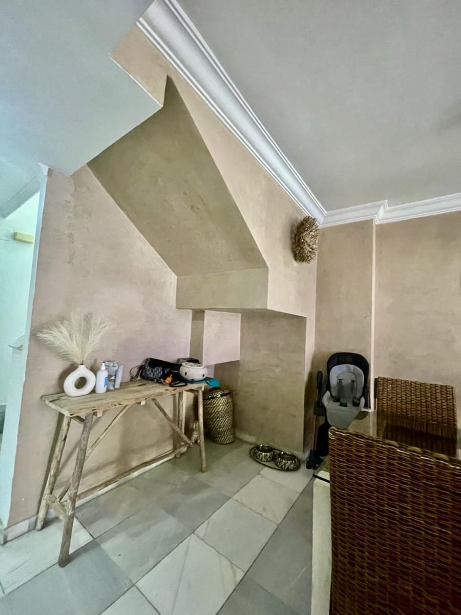 3 bedroom Apartment for sale in Golden Mile with pool garage - € 955,000 (Ref: 9480482)