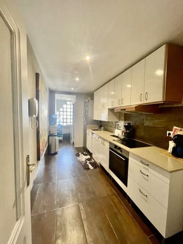 Apartamento de 3 habitaciones en Golden Mile, Marbella en venta con piscina garaje - 955.000 € (Ref: 9480482)