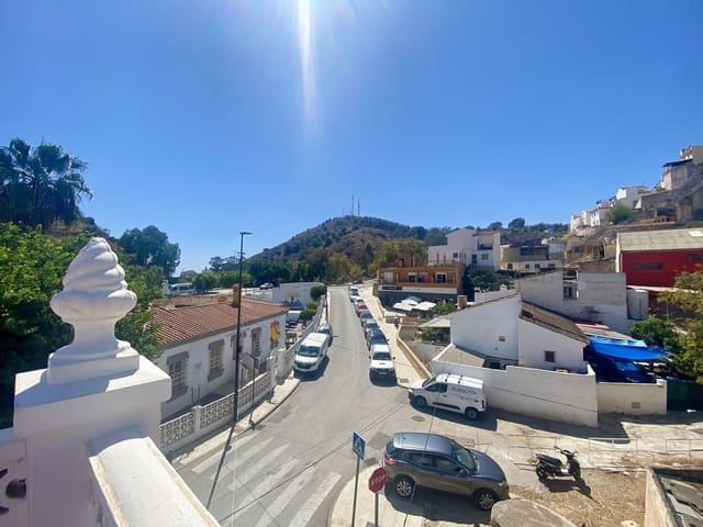 6 soveværelse Villa til salg i El Limonar, Málaga by - € 960.000 (Ref: 9480487)
