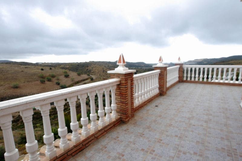 5 bedroom Villa for sale in La Cala de Mijas with pool garage - € 965,000 (Ref: 9480489)