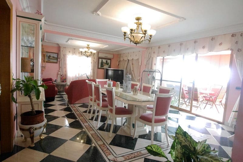 5 bedroom Villa for sale in La Cala de Mijas with pool garage - € 965,000 (Ref: 9480489)