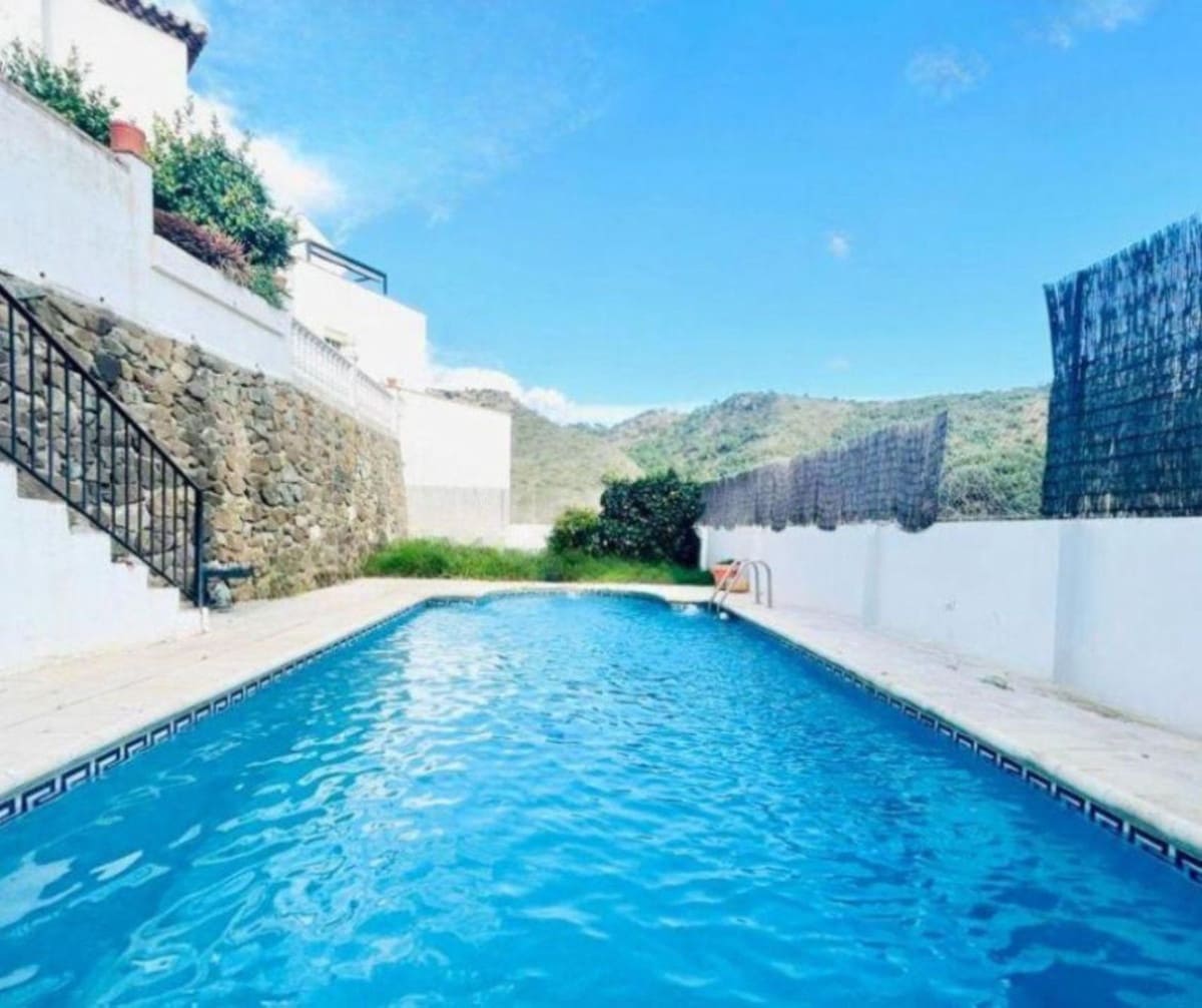 4 soverom Villa til salgs i Benahavis med garasje - € 975 000 (Ref: 9480498)