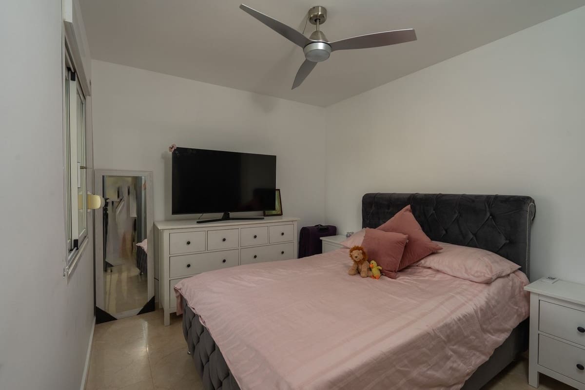 4 quarto Moradia para venda em Benalmadena com piscina - 975 000 € (Ref: 9480499)