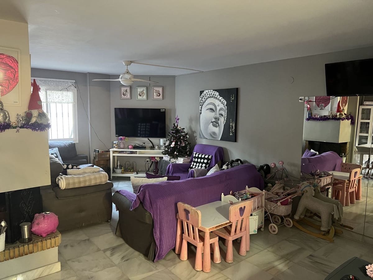 Casa de 5 habitaciones en Nueva Andalucia en venta con piscina - 980.000 € (Ref: 9480503)