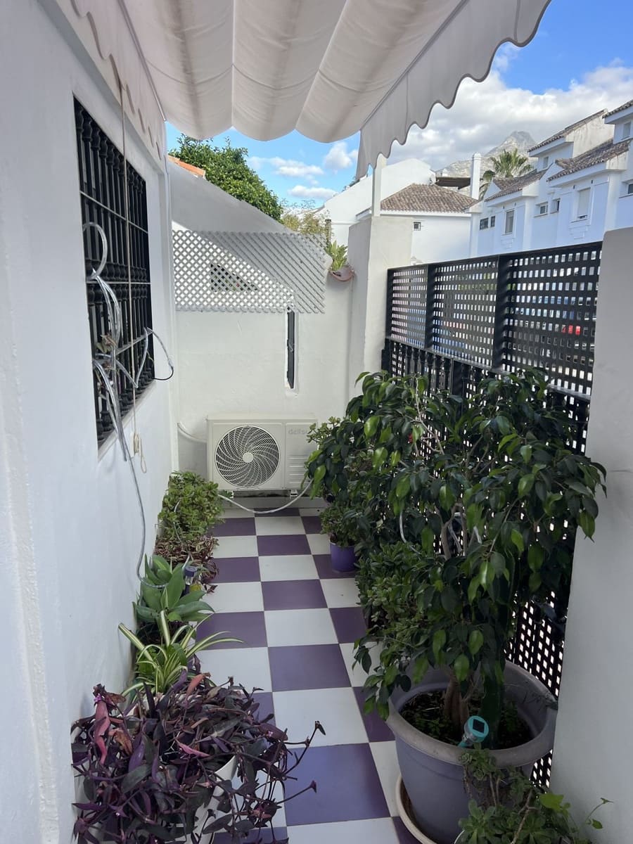 Casa de 5 habitaciones en Nueva Andalucia en venta con piscina - 980.000 € (Ref: 9480503)