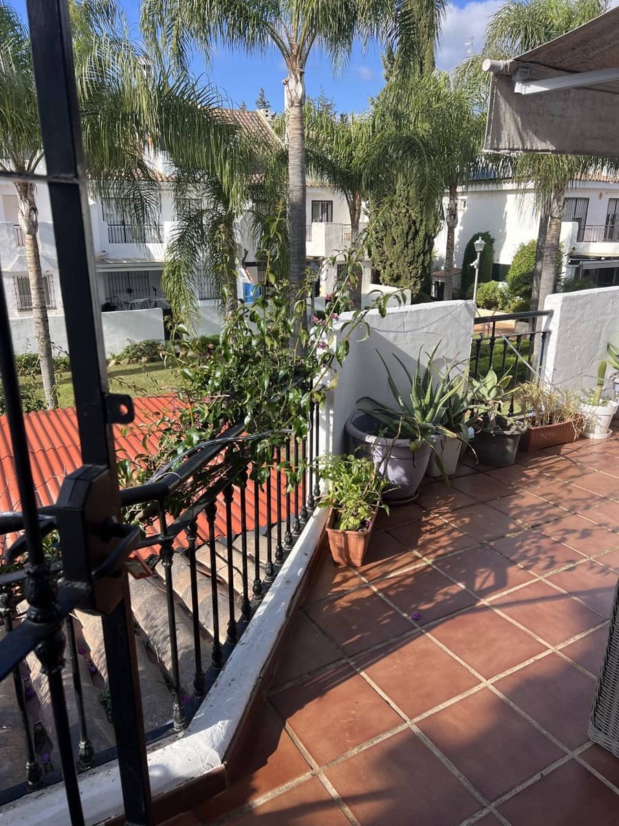 Casa de 5 habitaciones en Nueva Andalucia en venta con piscina - 980.000 € (Ref: 9480503)