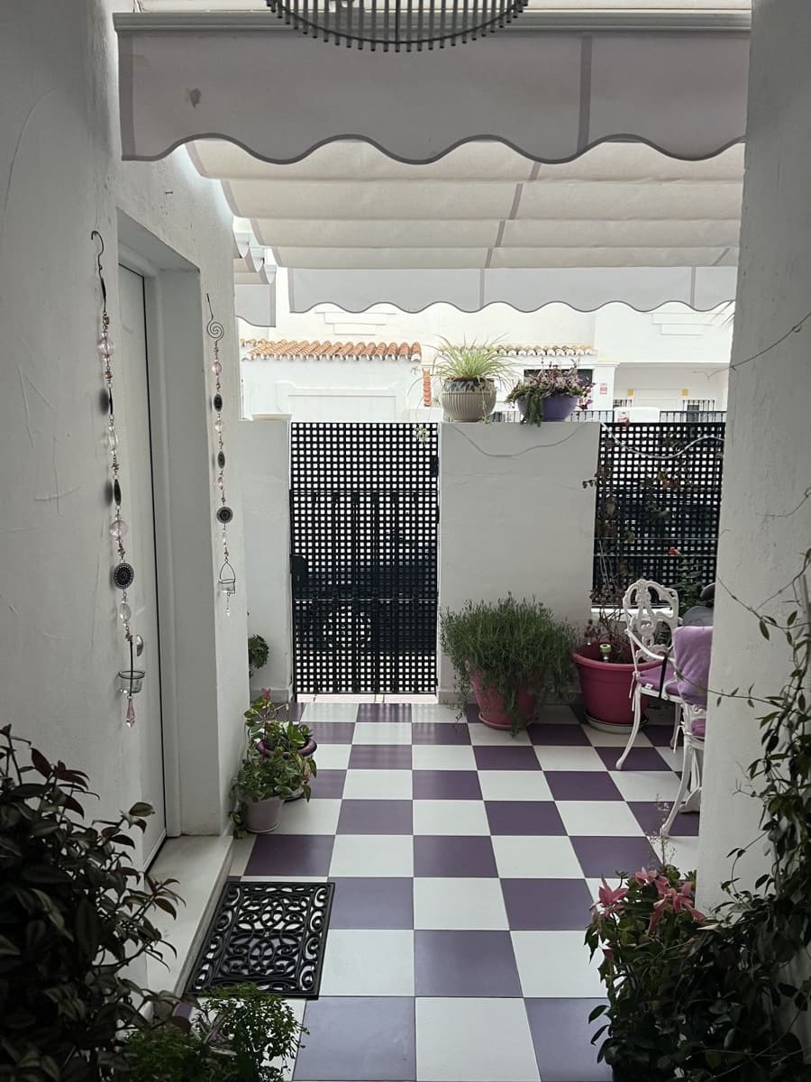 Casa de 5 habitaciones en Nueva Andalucia en venta con piscina - 980.000 € (Ref: 9480503)
