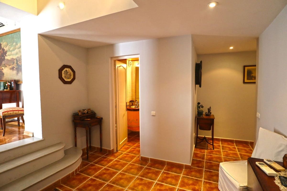 2 sypialnia Apartament na sprzedaż w Marbella - 990 000 € (Ref: 9480506)