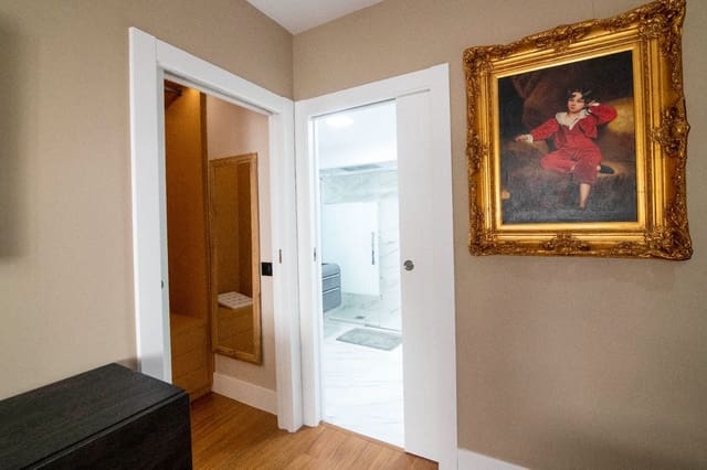 3 slaapkamer Appartement te koop in Puerto Banus, Marbella met zwembad - € 990.000 (Ref: 9480507)