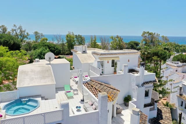 5 bedroom Penthouse for sale in Elviria, Marbella with pool garage - € 990,000 (Ref: 9480509)