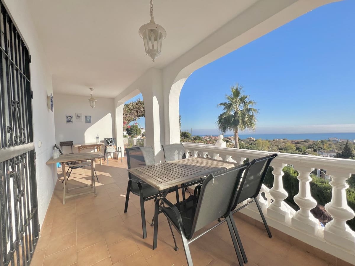 4 chambre Villa/Maison à vendre à Benalmadena avec piscine - 990 000 € (Ref: 9480510)