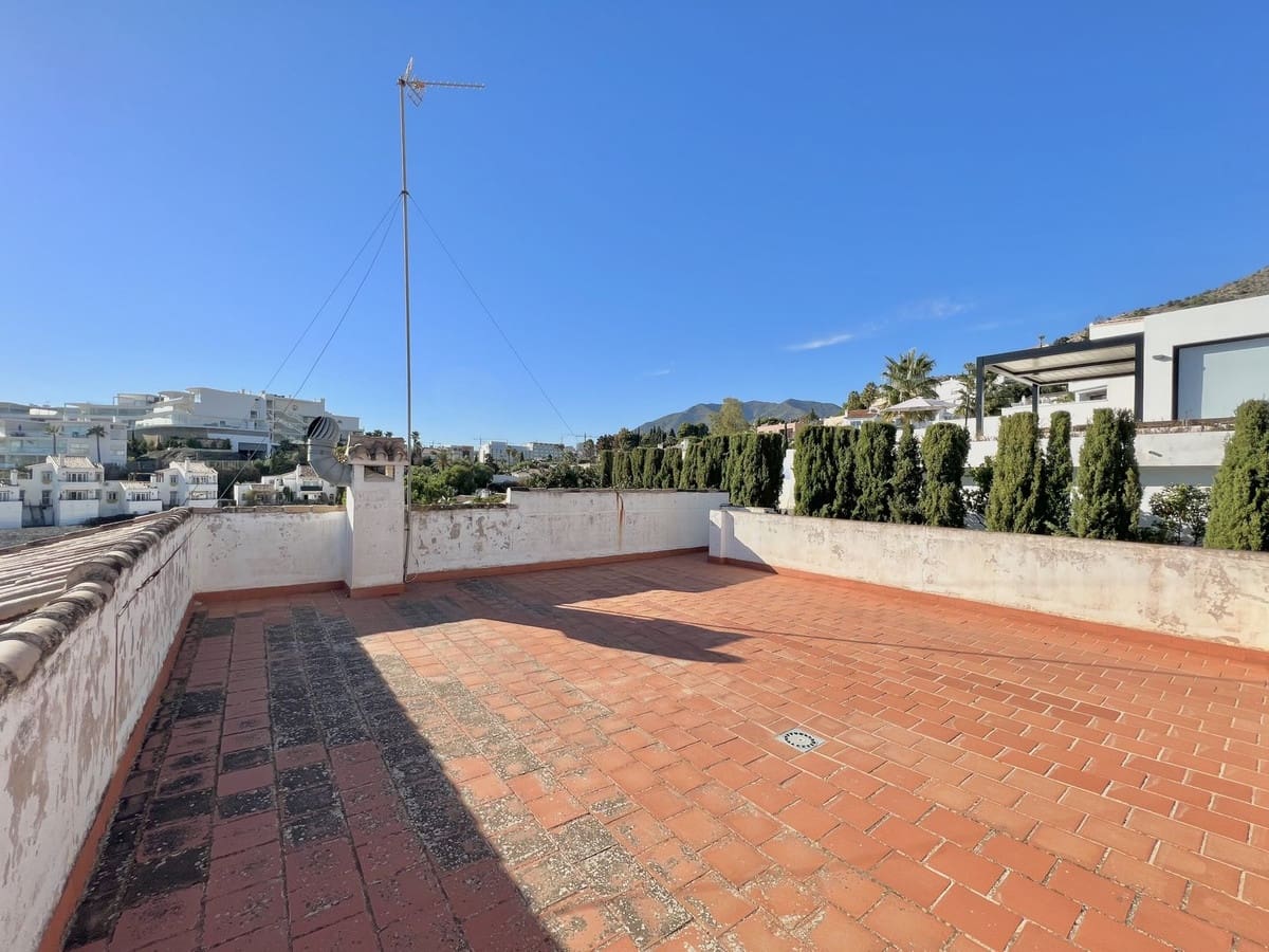 4 chambre Villa/Maison à vendre à Benalmadena avec piscine - 990 000 € (Ref: 9480510)