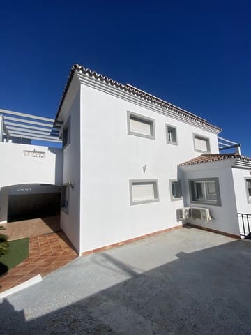 5 soverom Villa til salgs i Torremolinos med svømmebasseng - € 990 000 (Ref: 9480511)