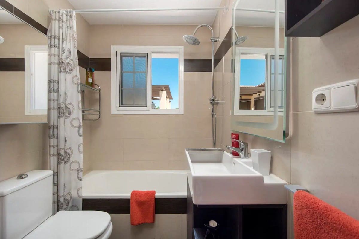 5 bedroom Villa for sale in Torremolinos with pool - € 990,000 (Ref: 9480511)