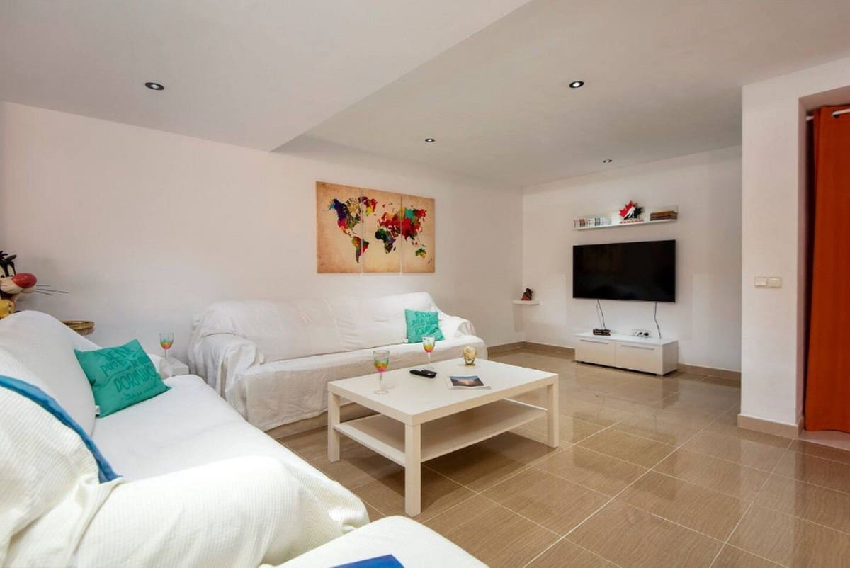 5 bedroom Villa for sale in Torremolinos with pool - € 990,000 (Ref: 9480511)