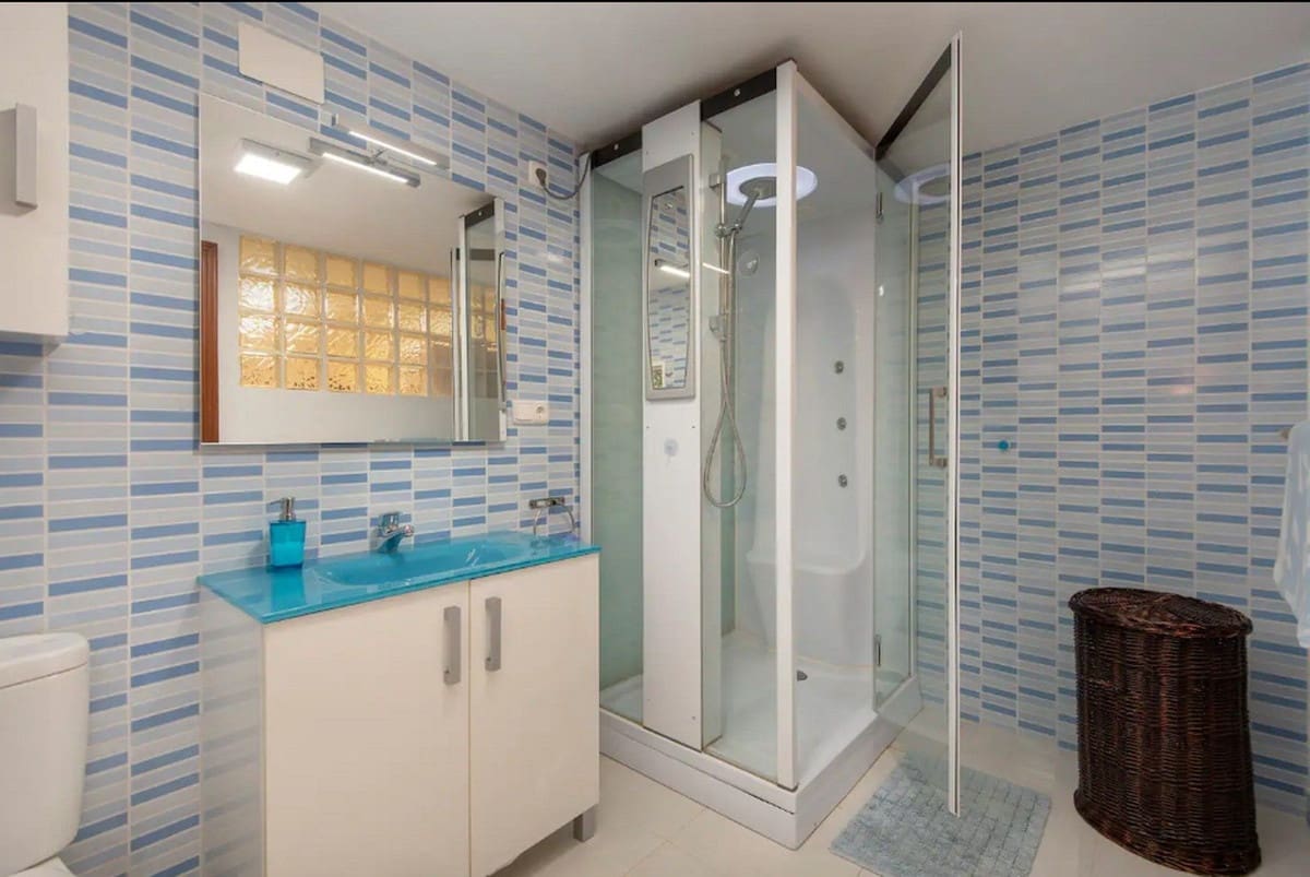 5 bedroom Villa for sale in Torremolinos with pool - € 990,000 (Ref: 9480511)