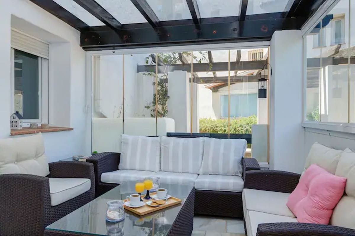 3 Zimmer Apartment zu verkaufen in La Cala de Mijas mit Pool - 995.000 € (Ref: 9480512)