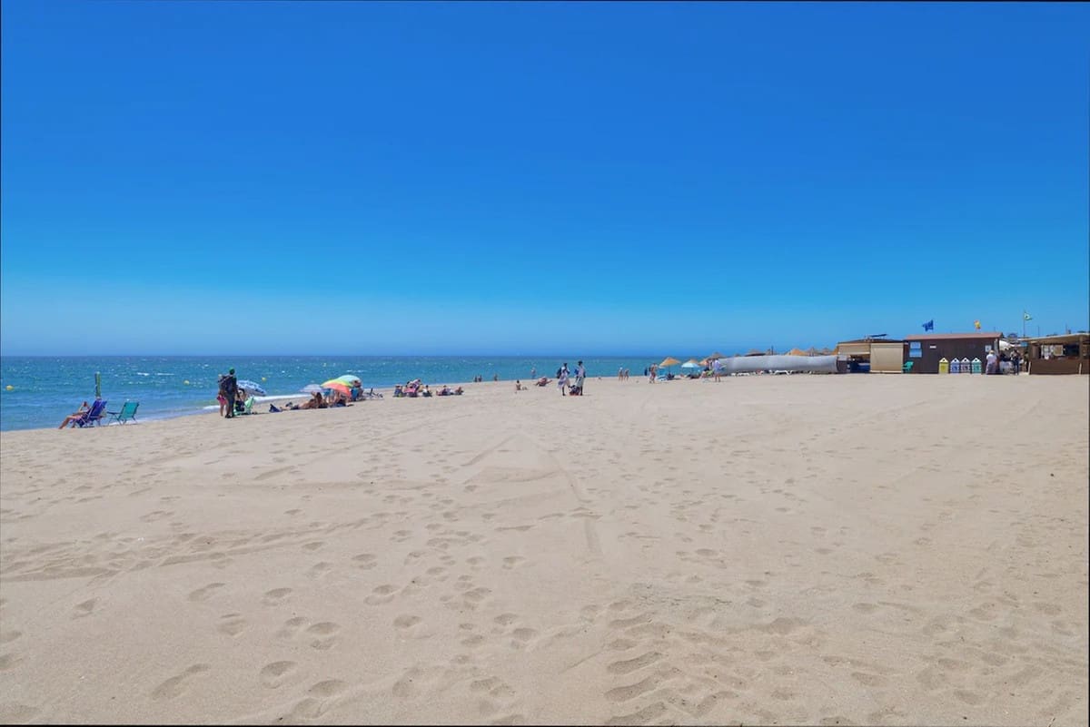 3 Zimmer Apartment zu verkaufen in La Cala de Mijas mit Pool - 995.000 € (Ref: 9480512)