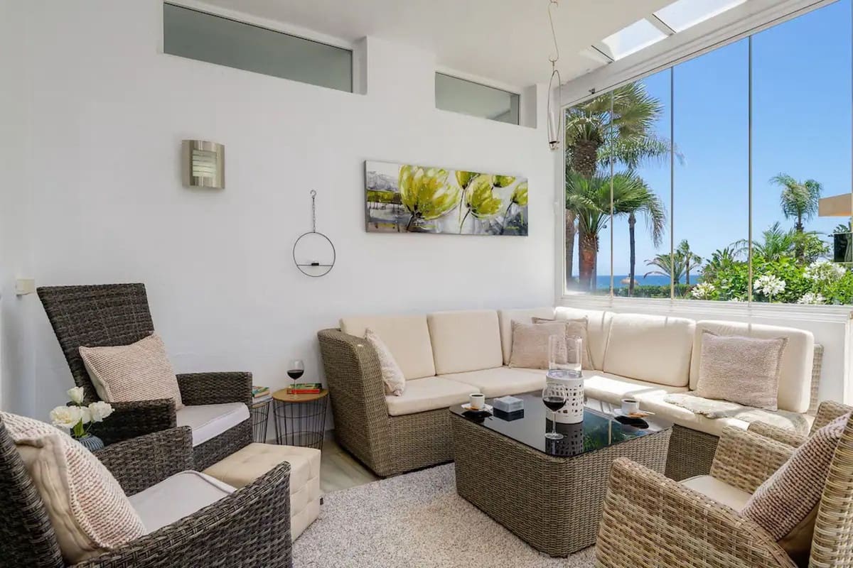 3 Zimmer Apartment zu verkaufen in La Cala de Mijas mit Pool - 995.000 € (Ref: 9480512)