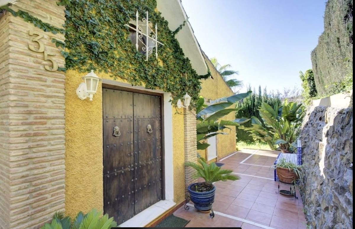 3 sovrum Villa till salu i El Rosario med pool garage - 995 000 € (Ref: 9480516)