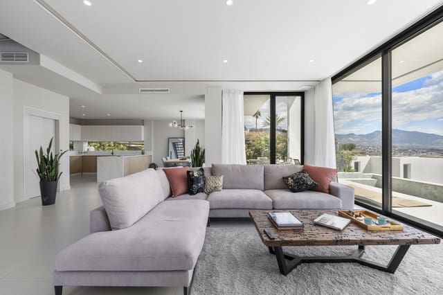 Chalet de 3 habitaciones en Riviera del Sol, Mijas en venta con piscina garaje - 995.000 € (Ref: 9480518)