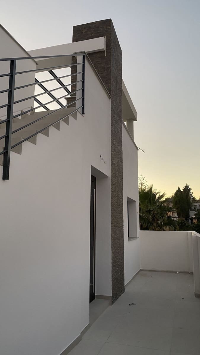 4 chambre Villa/Maison à vendre à Mijas avec piscine - 1 045 000 € (Ref: 9480520)