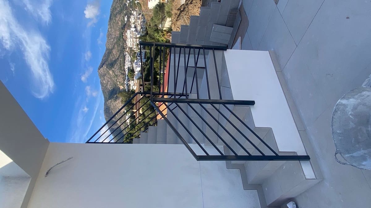 4 chambre Villa/Maison à vendre à Mijas avec piscine - 1 045 000 € (Ref: 9480520)