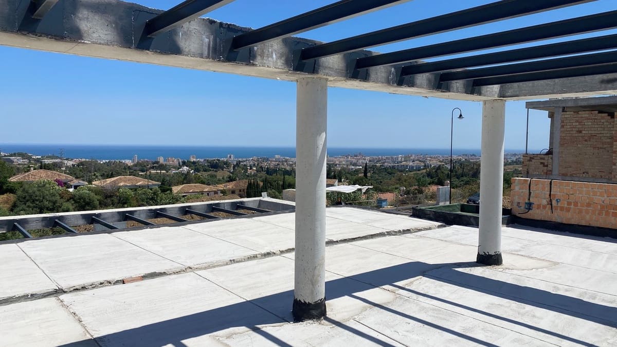 4 sypialnia Willa na sprzedaż w Mijas z basenem - 1 040 000 € (Ref: 9480520)