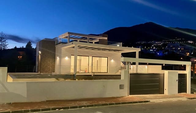 4 slaapkamer Villa te koop in Mijas pueblo, Mijas met zwembad - € 1.040.000 (Ref: 9480520)