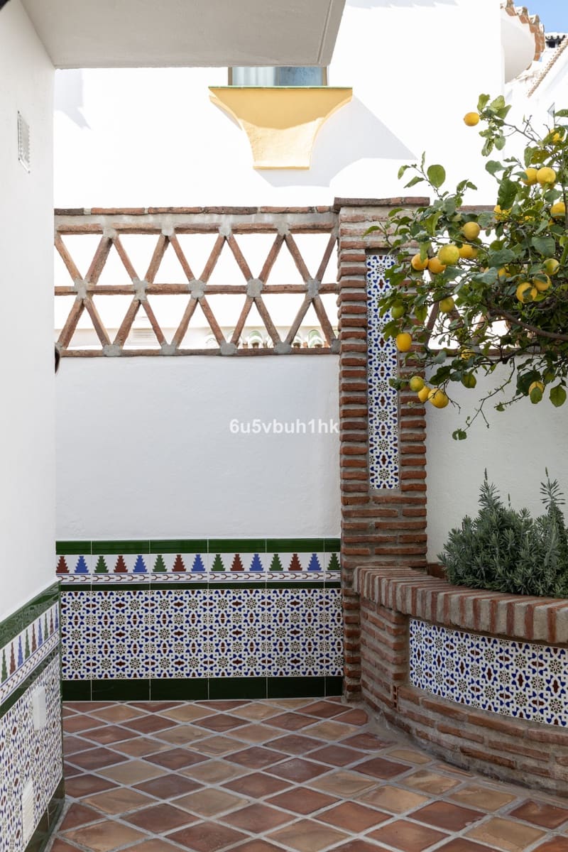 4 bedroom Villa for sale in Mijas - € 995,000 (Ref: 9480521)