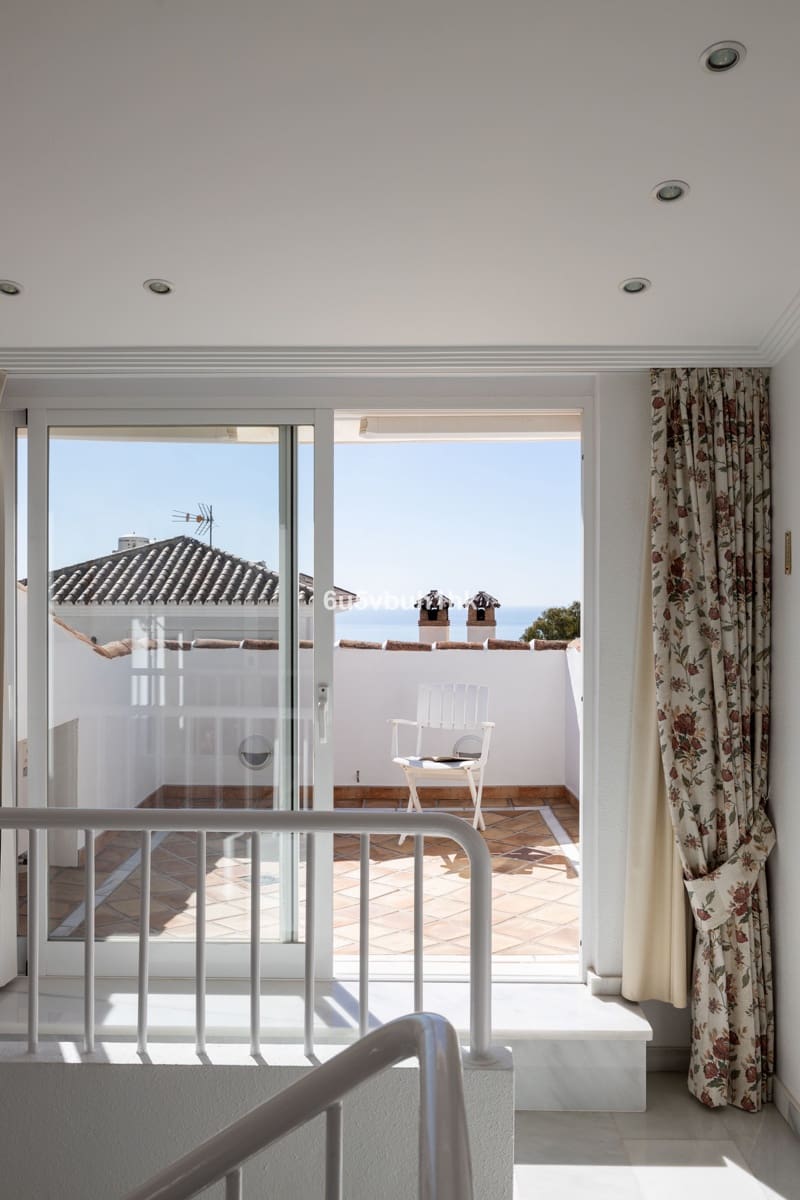 4 chambre Villa/Maison à vendre à Mijas avec garage - 995 000 € (Ref: 9480521)