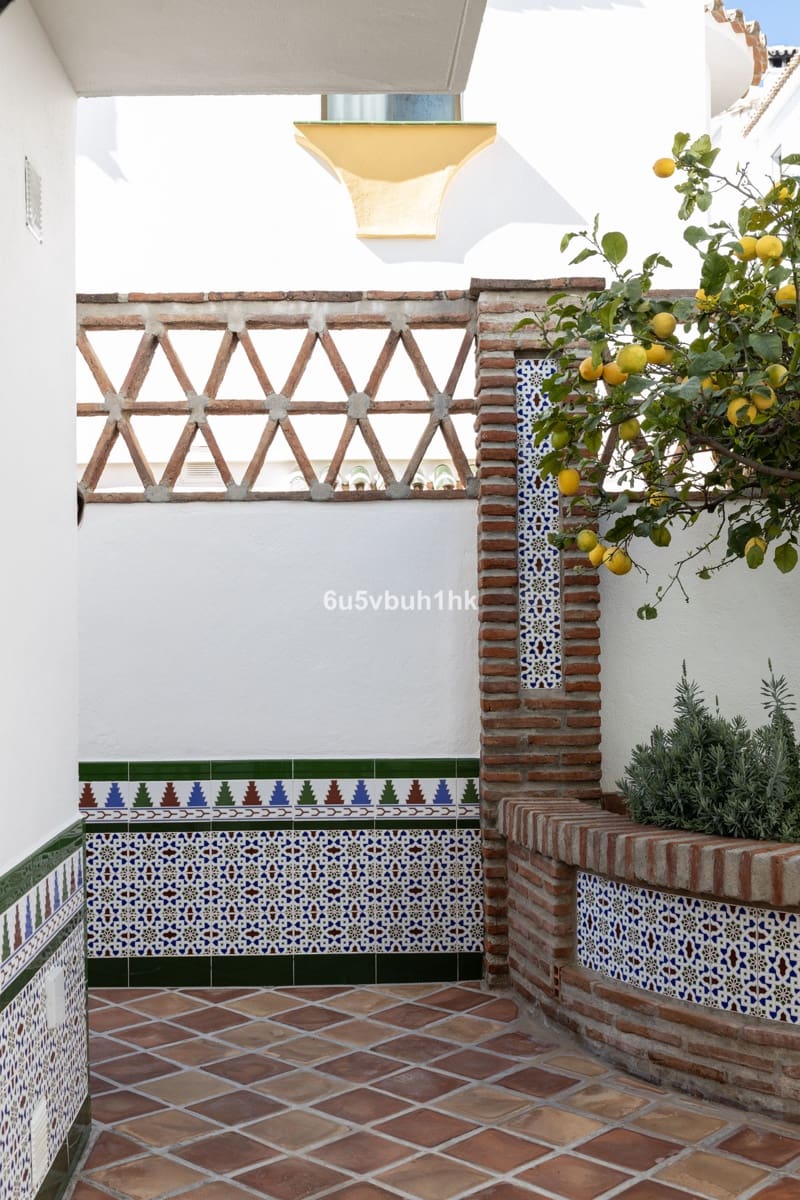 4 soveværelse Villa til salg i Mijas med garage - € 995.000 (Ref: 9480521)