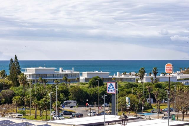 5 camera da letto Villa in vendita in Centro, Estepona con piscina garage - 995.000 € (Rif: 9480522)