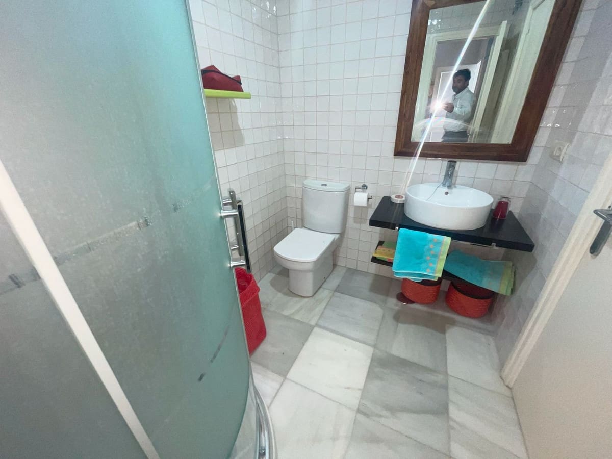 5 bedroom Villa for sale in Sotogrande with pool - € 995,000 (Ref: 9480523)