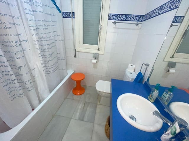 Chalet de 5 habitaciones en Sotogrande Alto, San Roque en venta con piscina - 995.000 € (Ref: 9480523)