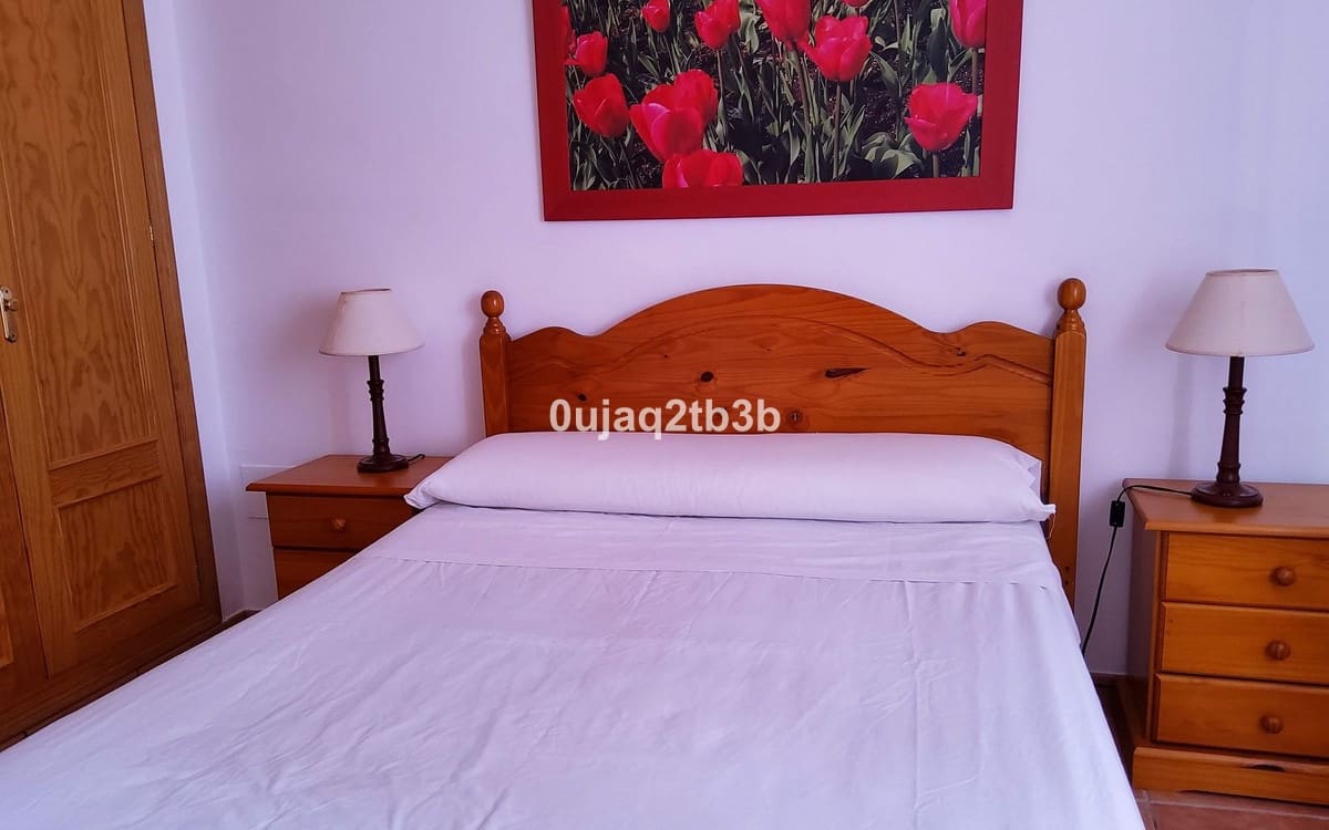 6 sypialnia Willa na sprzedaż w Estepona z basenem - 995 000 € (Ref: 9480526)