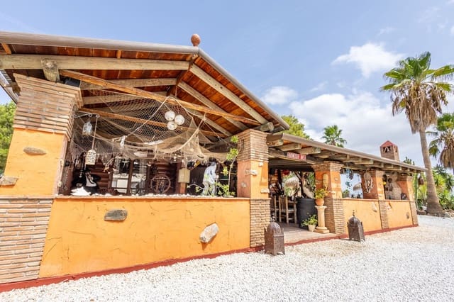 6 soverom Finca/Herregård til salgs i Alhaurín el Grande med svømmebasseng garasje - € 995 500 (Ref: 9480529)