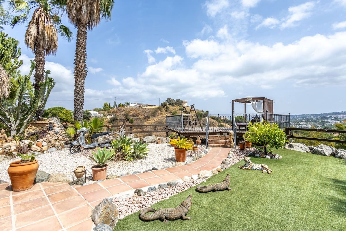 6 bedroom Finca/Country House for sale in Alhaurin el Grande with pool garage - € 995,500 (Ref: 9480529)