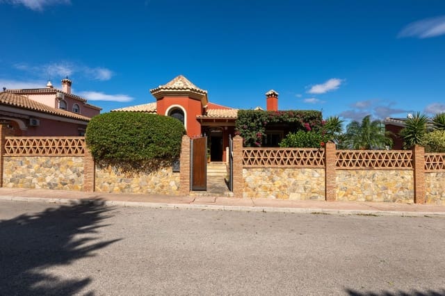 5 bedroom Villa for sale in Alhaurín de la Torre with pool garage - € 998,000 (Ref: 9480532)